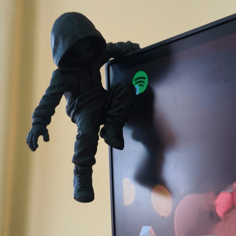 Climb Hoodie Alien Mini Statue - Retro Gaming Room review and price